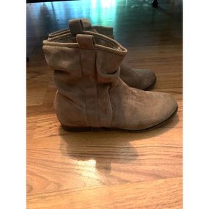 Tan suede boots